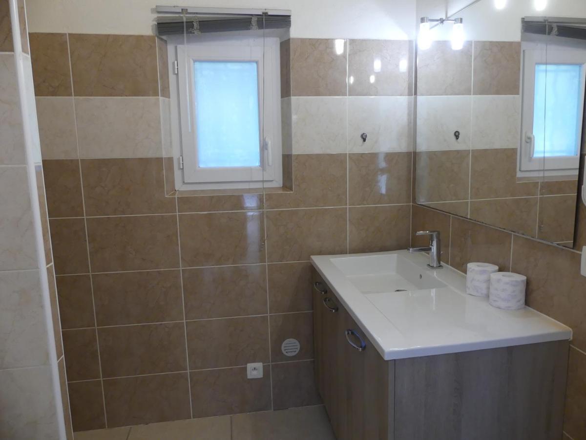 Maisonnette Au Calme Et Proche Mer มองเดอลิเยอลานาปูล ภายนอก รูปภาพ